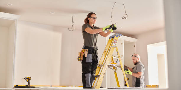 Best Electrical Contractors for Businesses  in Lynnwood Pricedale, PA