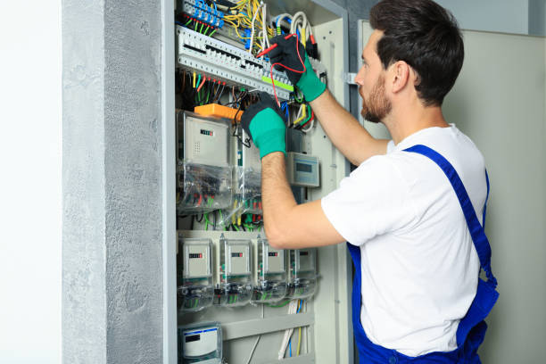 Best Best Electricians Near Me  in Lynnwood Pricedale, PA